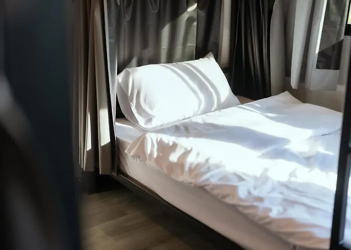 Albergue 420 - Ekkamai Buds & Beds *