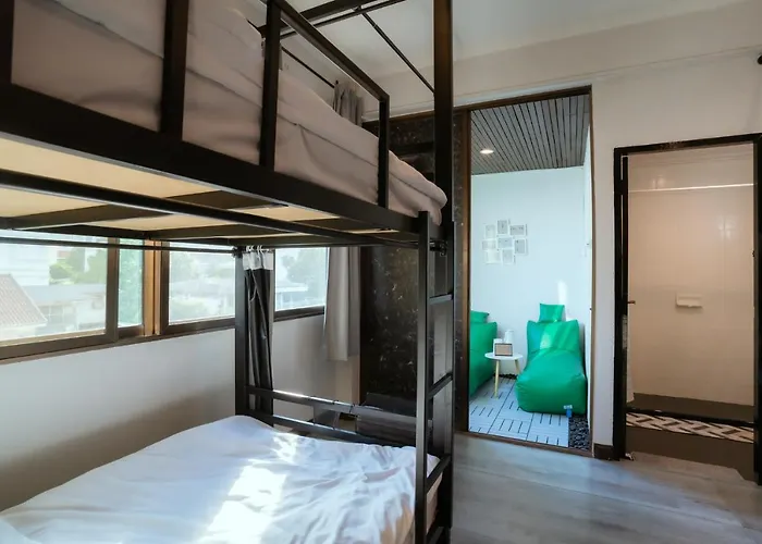 Albergue 420 - Ekkamai Buds & Beds Banguecoque