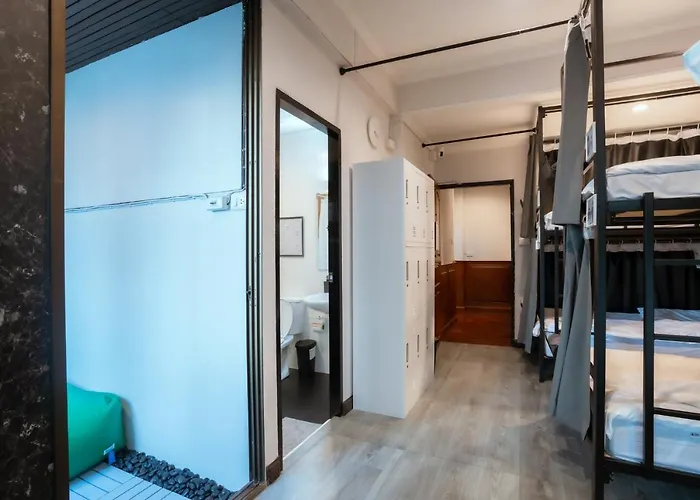 Albergue 420 - Ekkamai Buds & Beds
