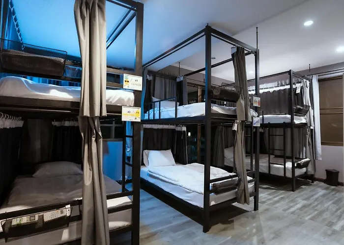 420 - Ekkamai Buds & Beds * Banguecoque