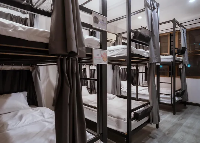 Albergue 420 - Ekkamai Buds & Beds Banguecoque