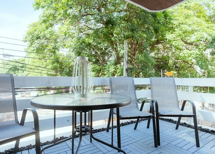 420 - Ekkamai Buds & Beds Albergue Banguecoque