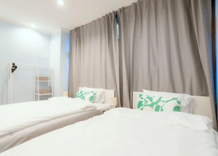 420 - Ekkamai Buds & Beds Banguecoque
