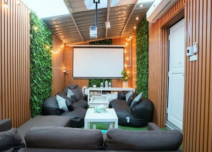 420 - Ekkamai Buds & Beds Albergue