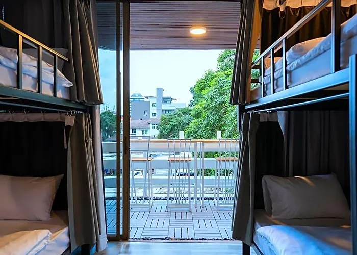 420 - Ekkamai Buds & Beds * Banguecoque